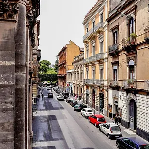 Bed & Breakfast Giardino Bellini-centro, Catania
